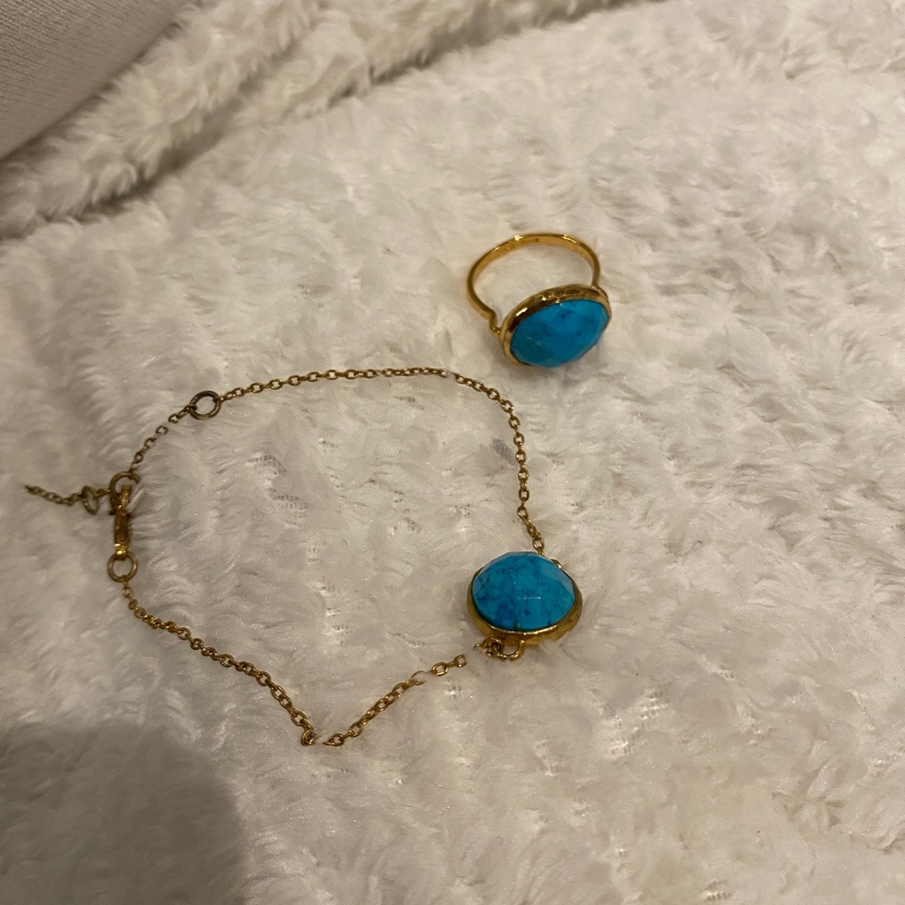 Matching Stella & Dot turquoise ring and bracelet